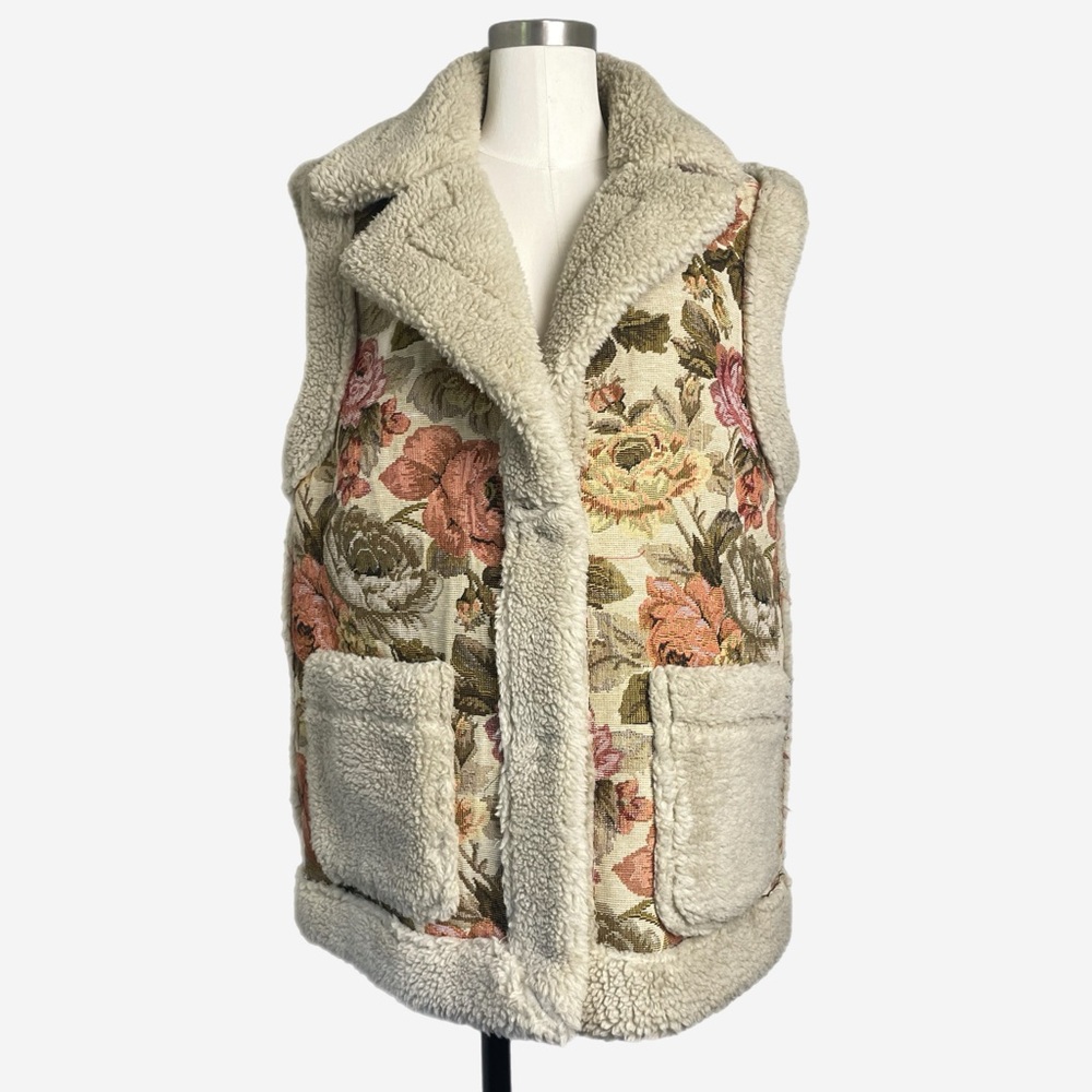26 International Floral Print Tapestry Sherpa trim vest western rancher aspen M